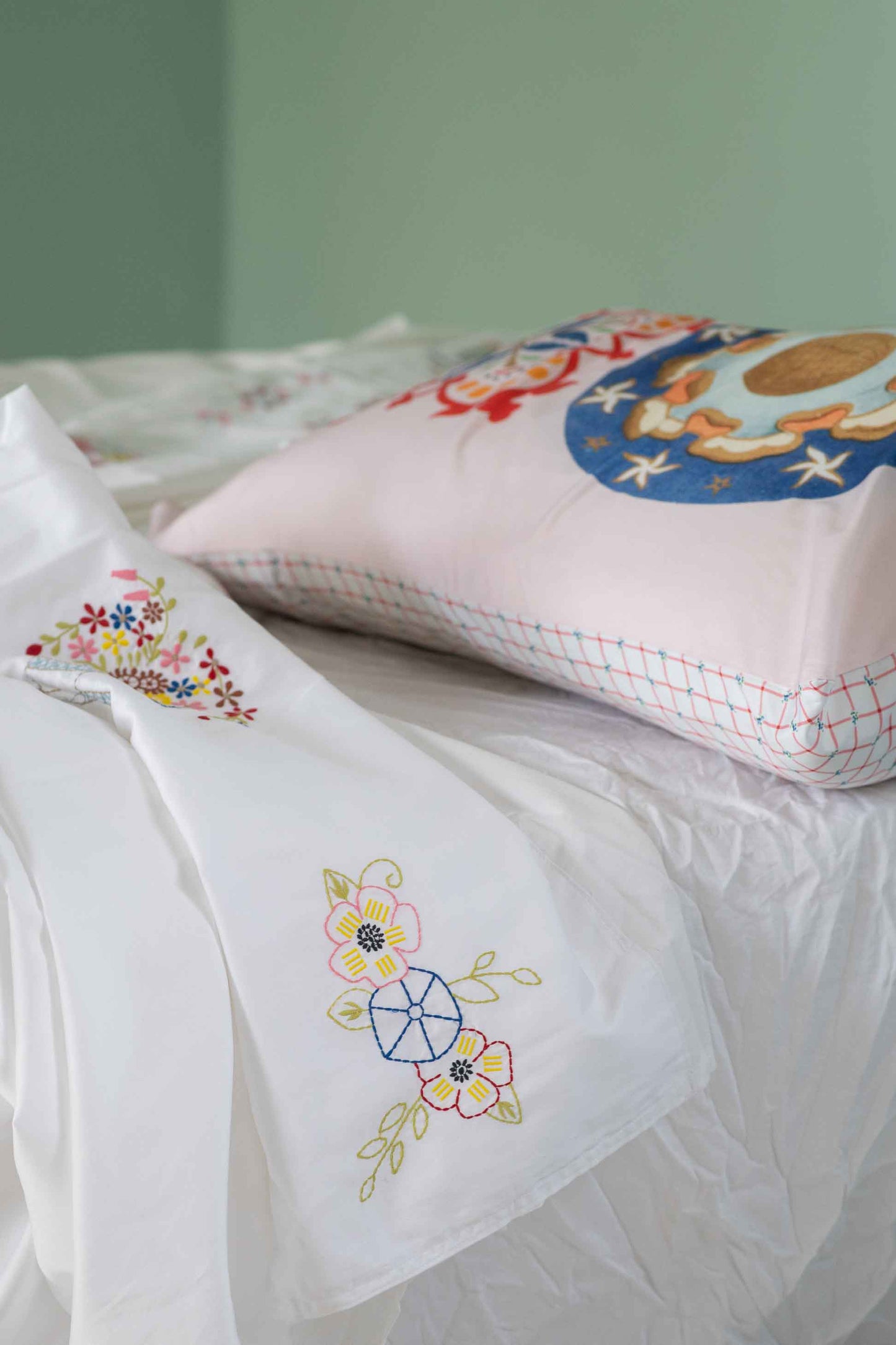 Homespun embroidered top sheet *organic cotton