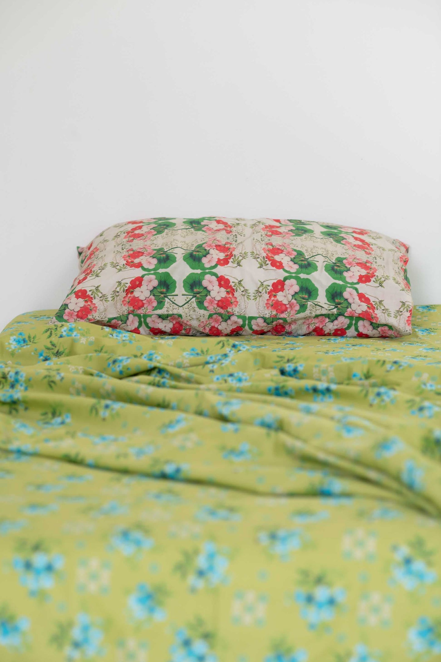 Lazybones Organic Cotton Pillowcase Set - Pelargonium